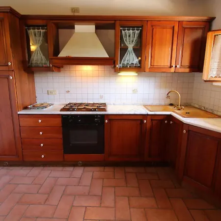 Dom wakacyjny Lavish Farmhouse In With Swimming Pool *